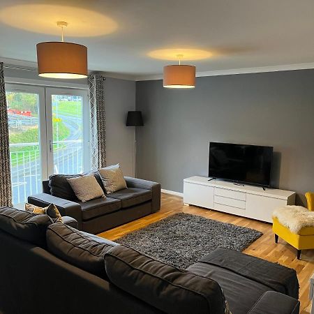 Flat Three, 212 Eaglesham Road, East Kilbride, Glasgow Extérieur photo