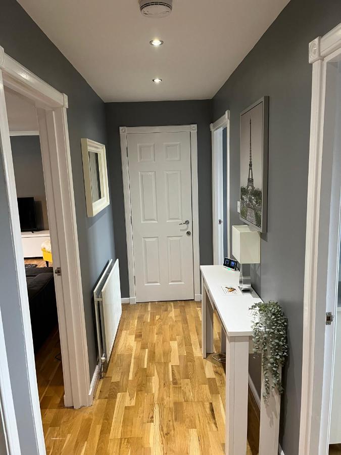 Flat Three, 212 Eaglesham Road, East Kilbride, Glasgow Extérieur photo