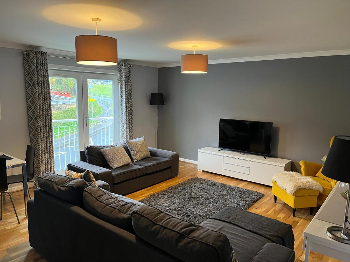 Flat Three, 212 Eaglesham Road, East Kilbride, Glasgow Extérieur photo